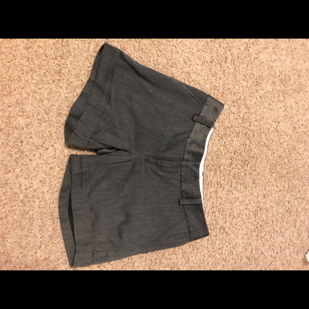 Grey cuffed shorts